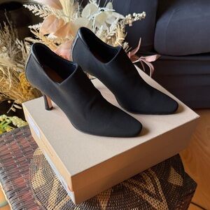 Donald J. Pliner Black Pointed Heel Ankle Booties